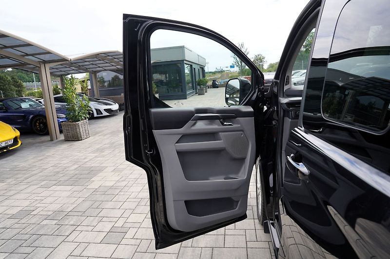 Ford Tourneo Custom 2.0 EcoBlue 4x4 Titanium/Autom - fotka 15 z 48