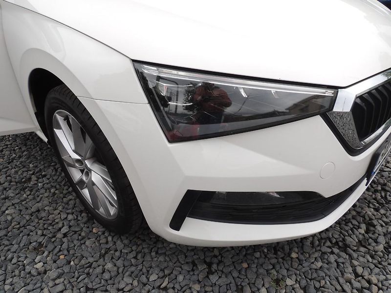 Škoda Scala (2020) 1.0TSi,85kw,Style,full LED,ČR - fotka 30 z 38
