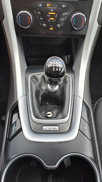 Ford Mondeo 2.0 TDCI Trend - fotka 27 z 27
