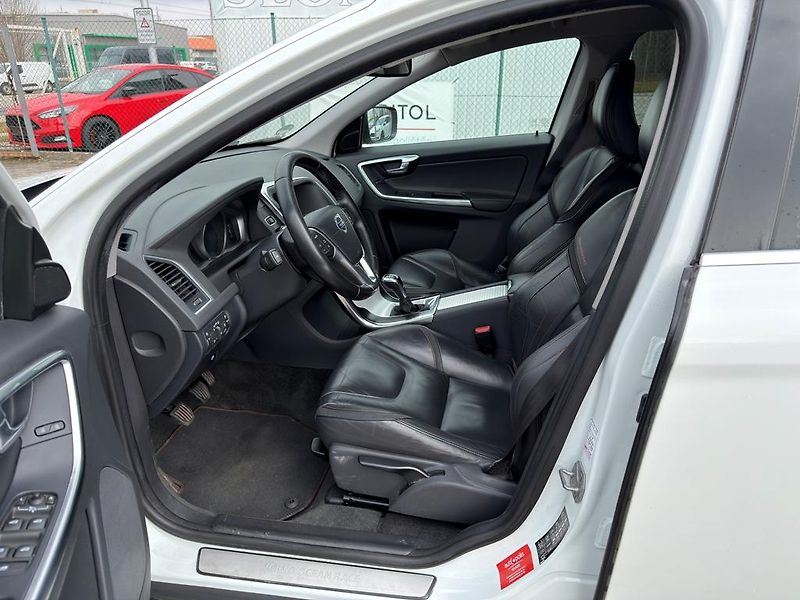 Volvo XC60 2.0 D3 110 kW OCEAN RACE - fotka 6 z 19
