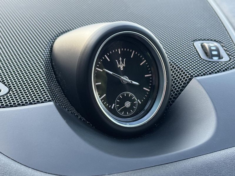 Maserati Levante (2018) GranLusso Q4, 3.0iV6 257kW, ČR - fotka 33 z 45