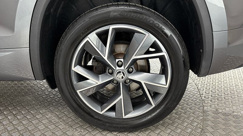 Škoda Kodiaq 2.0 TDI DSG 4x4 Sportline - fotka 19 z 29