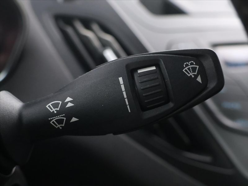Ford Tourneo Connect 1,5 TDCi 71kW Titanium CZ - fotka 20 z 34