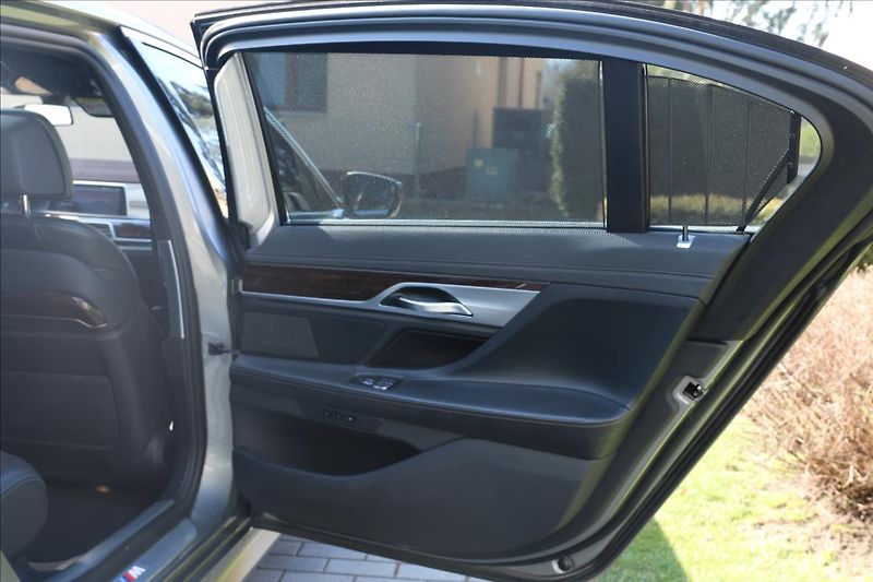 BMW Řada 7 3,0 750LD XDRIVE, ČR, DPH - fotka 59 z 74
