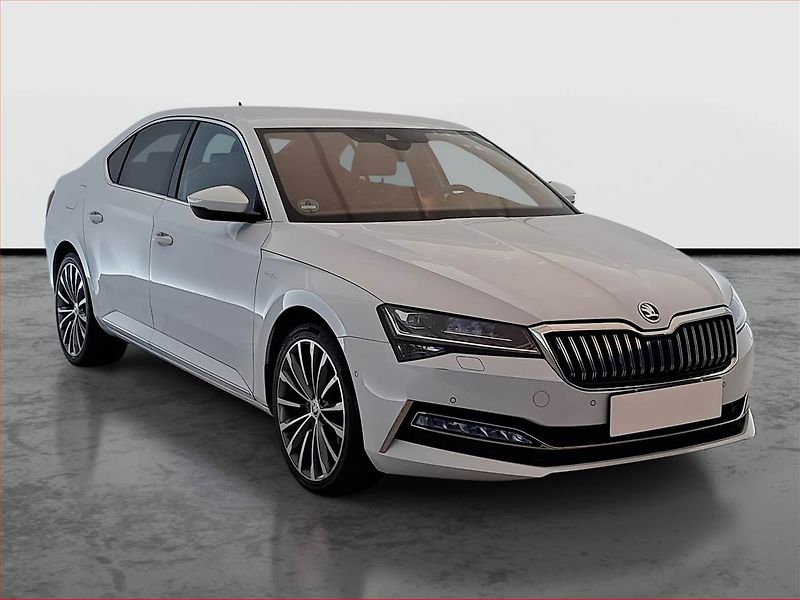 Škoda Superb (2023) Laurin&Klement 2.0 TDI - fotografie inzerátu