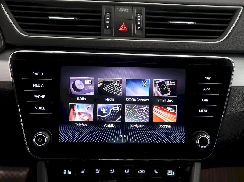 Škoda Superb (2019) AMBITION 2.0TDI 110KW DSG CANT - fotka 20 z 38