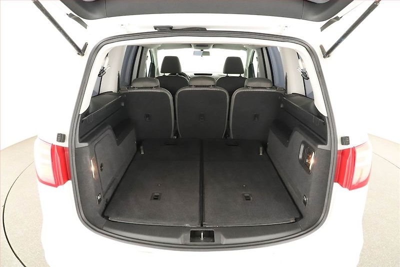 Seat Alhambra (2013) 2.0 TDI, 7 míst, Tempomat - fotka 13 z 14