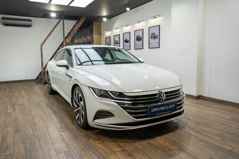 Volkswagen Arteon 2.0 TDI DSG  R-Line 110 kW - fotka 3 z 29