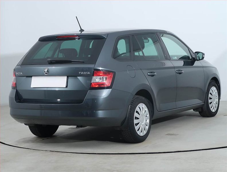 Škoda Fabia (2016) 1.2 TSI, Serv.kniha, Tempomat - fotka 5 z 19