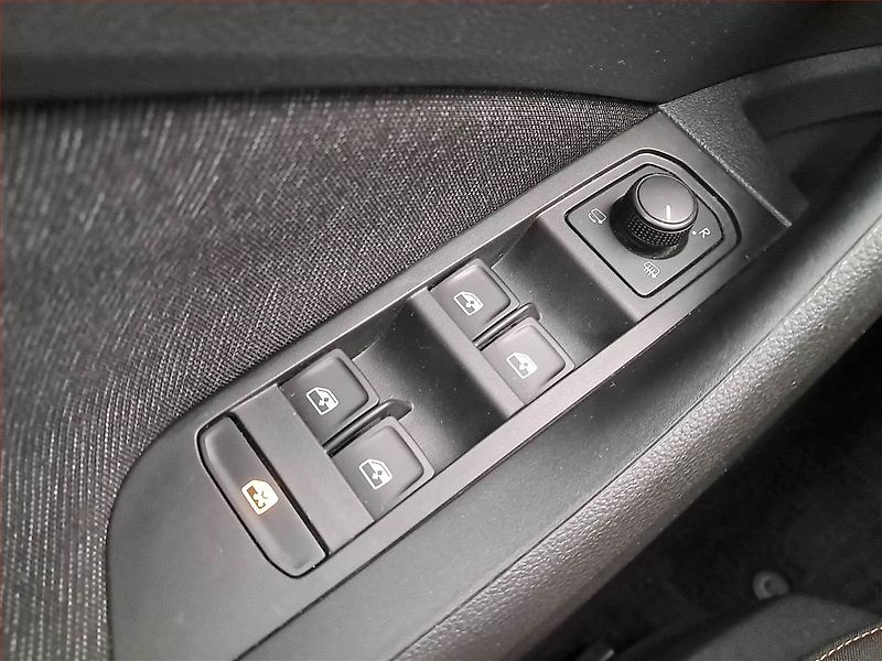 Škoda Scala (2019) 1.6 TDI, ČR,1.maj, Serv.kniha - fotka 17 z 18