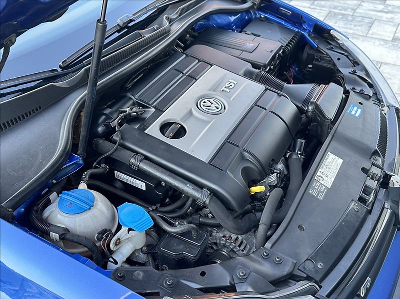 Volkswagen Golf 2,0 TSI 271PS  R M/T 4x4 - fotka 43 z 48