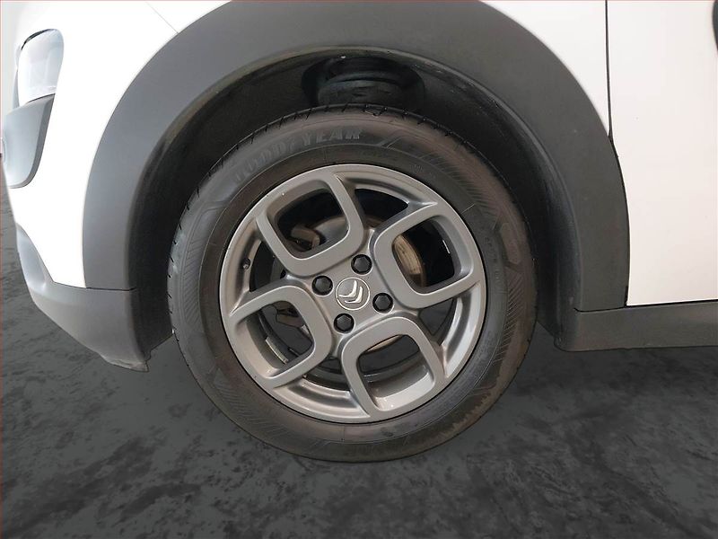 Citroën C4 Cactus (2018) Live 1.2 PureTech, Serv.kniha - fotka 14 z 15