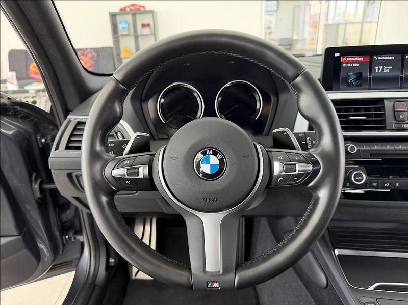 BMW Řada 1 3,0 i, M140i xDrive,Shadow,400 - fotka 14 z 41