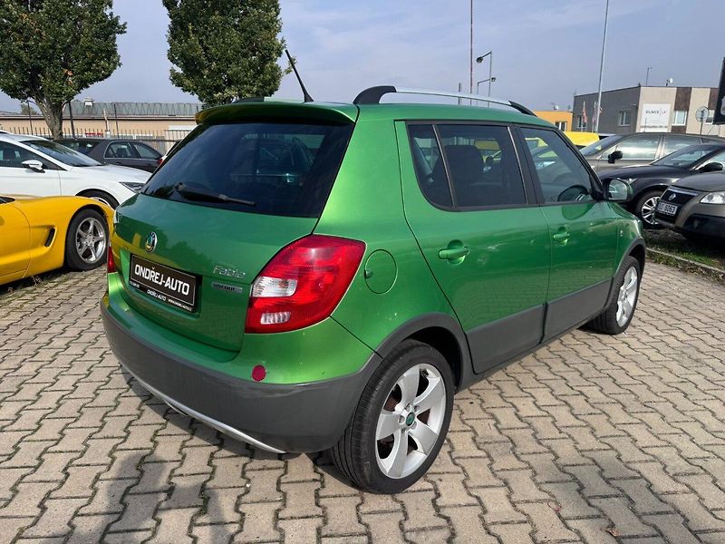 Škoda Fabia (2012) SCOUT 1,2 TSI 63 KW 2. MAJ - fotka 5 z 50