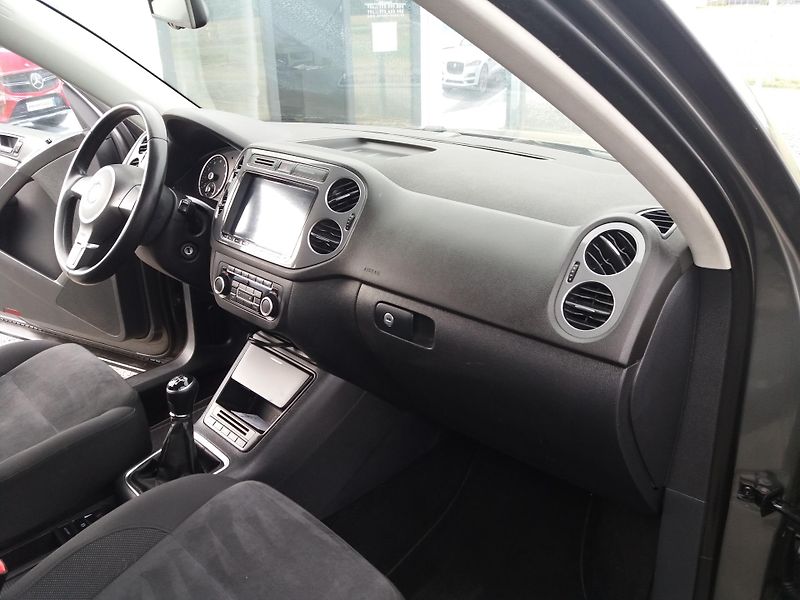 Volkswagen Tiguan 1.4TSi,4x4,NAVI,KAMERA - fotka 10 z 26