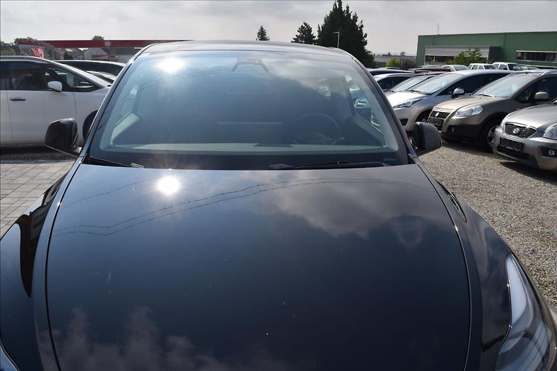 Tesla Model Y 0,0 PERFORMANCE 2XKOLA - fotka 3 z 24