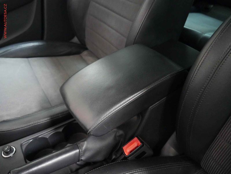 Škoda Octavia (2016) 1.4 TSi, 2.maj, AC, bixen - fotka 17 z 19