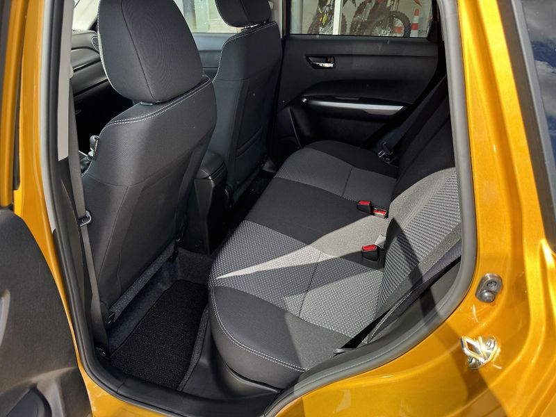 Suzuki Vitara (2026) 1,4 Premium AllGrip Hybrid - fotka 4 z 5