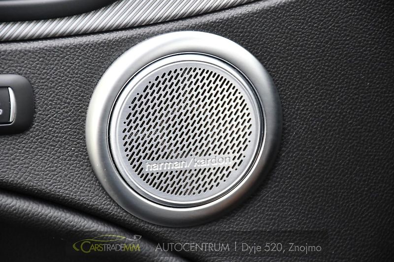Alfa Romeo Stelvio 2.2D VELOCE Q4 H&K PANOR TAŽNÉ - fotka 26 z 53