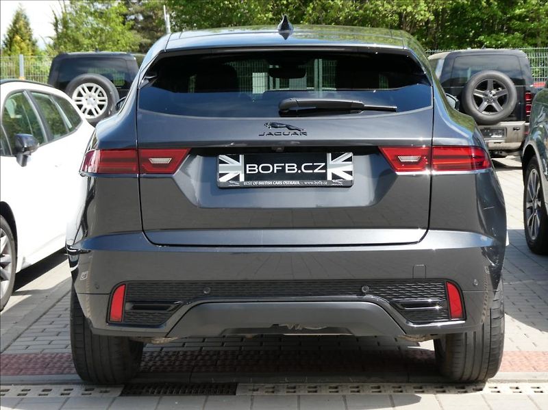 Jaguar E-Pace 2,0 D165,R-Dyn SE,1.maj,ČR,zár - fotka 8 z 38