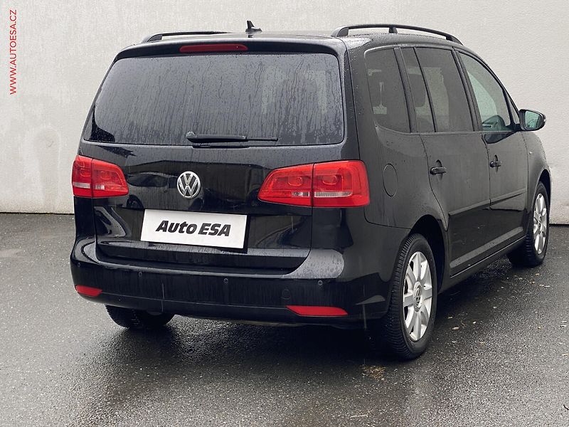 Volkswagen Touran (2013) 1.2 TSi, Match, navi, TZ, - fotka 4 z 17