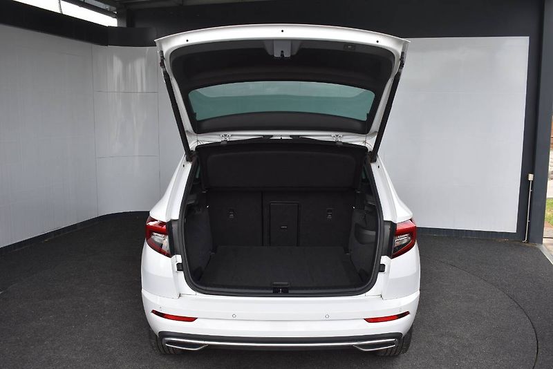 Škoda Karoq (2022) Sportline 1.5TSI 110kW DSG - fotka 10 z 28