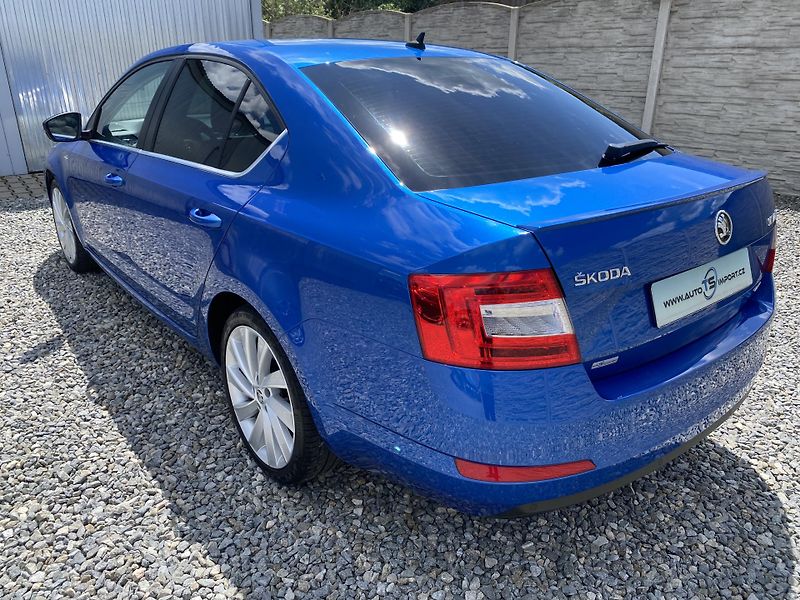 Škoda Octavia 2.0TDi L+K CZ WEBASTO 4x4 - fotka 12 z 165