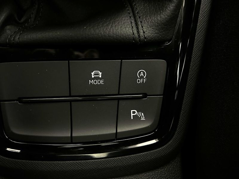 Škoda Kamiq 1.0 TSI Monte Carlo - fotka 15 z 24