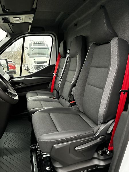 Renault Master (2026) VAN L4H3 RWD 170k RED - fotka 8 z 15