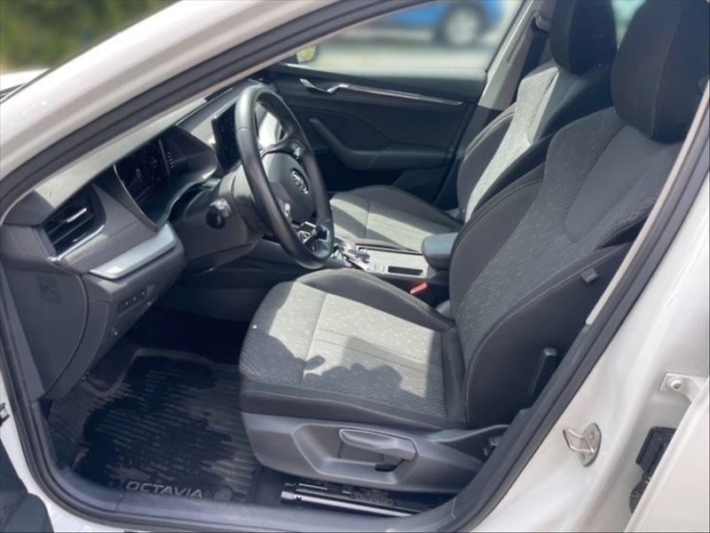 Škoda Octavia 2,0 TDI 85 Style - fotka 7 z 11