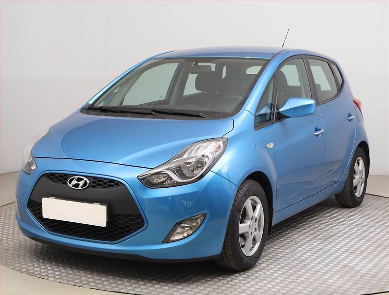 Hyundai ix20 (2017) 1.6 CVVT, ČR,1.maj - fotka 2 z 18
