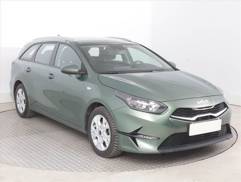 Kia Ceed (2023) Spin 1.0 T-GDI, SPIN, DPH - fotografie inzerátu
