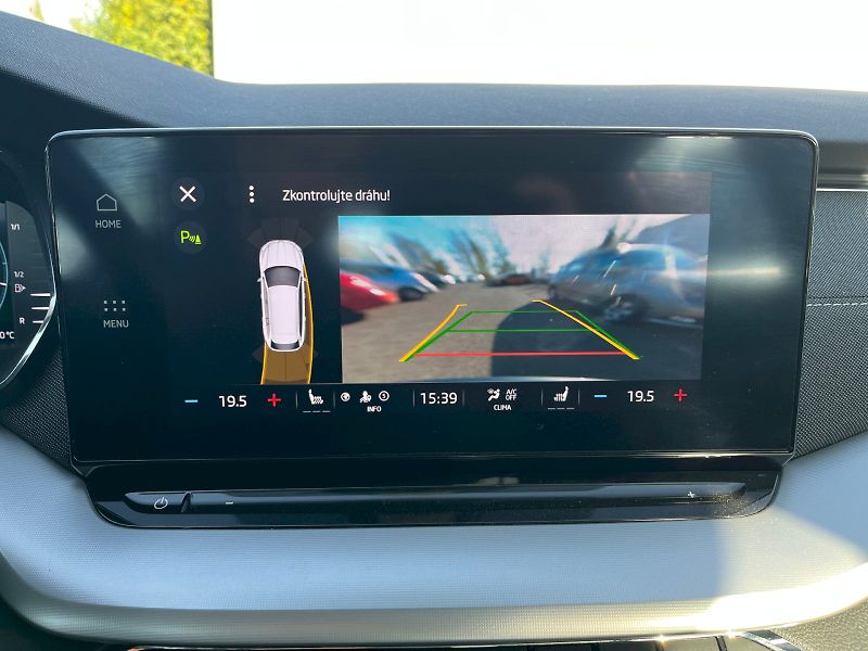 Škoda Octavia (2022) 1.5 TSI 110kW Style Combi - fotka 21 z 24