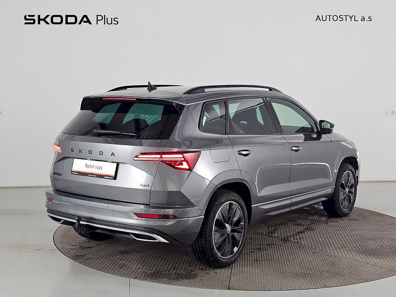 Škoda Karoq (2025) 2.0TDi 4X4 DSG SPORTLINE WEBAS - fotka 2 z 32