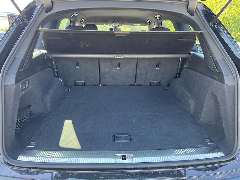 Audi Q7 50TDi quattro S-line - fotka 22 z 24