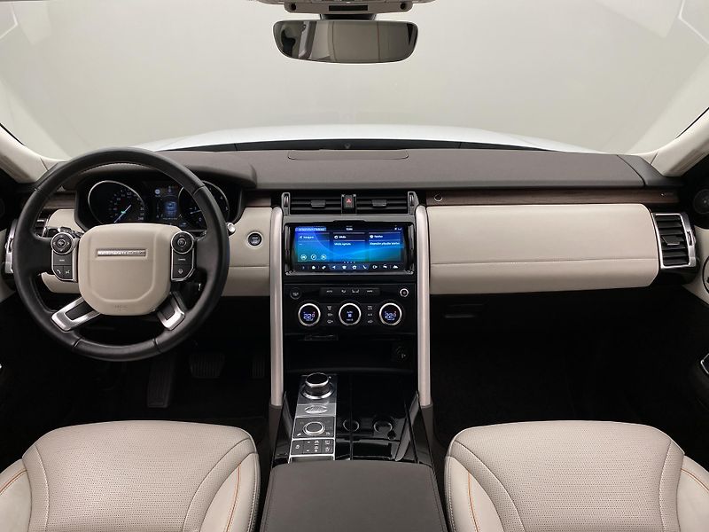 Land Rover Discovery TD6 HSE AWD AUT 7míst - fotka 2 z 44