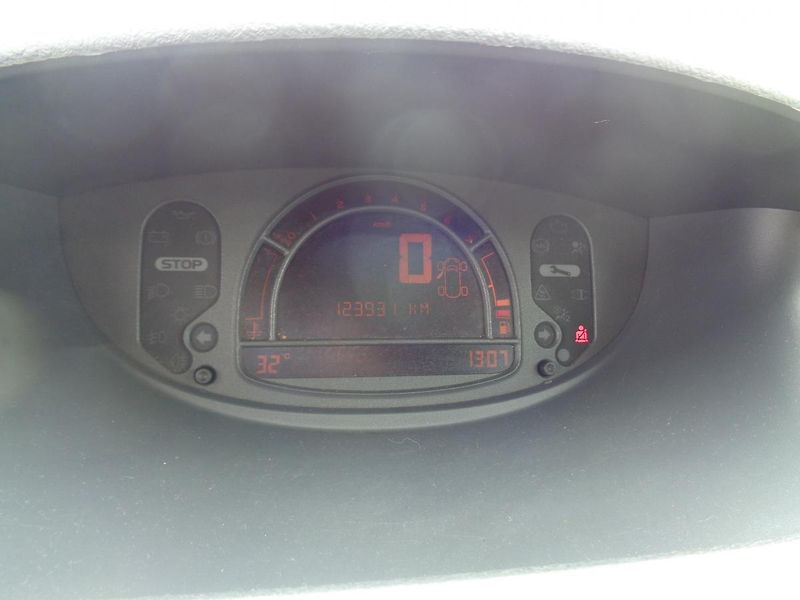 Renault Modus 1,1 - fotka 8 z 12