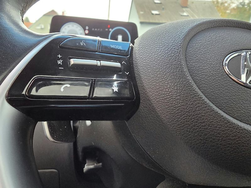 Hyundai Staria 2.2-AUTOMAT-KŮŽE-9MÍST - fotka 27 z 36