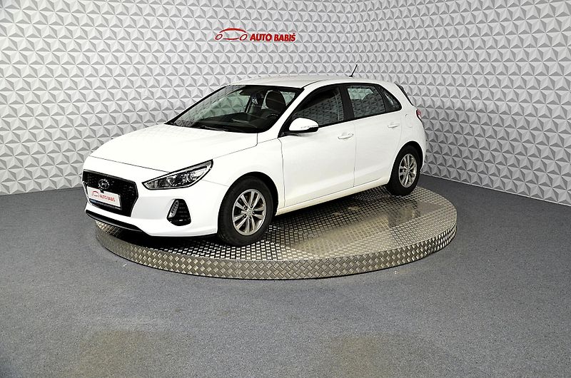Hyundai i30 (2017) 1.4i 73kW HB - fotka 1 z 19