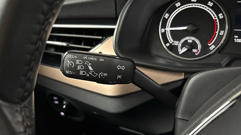 Škoda Scala 1.0 TSI Style - fotka 14 z 26