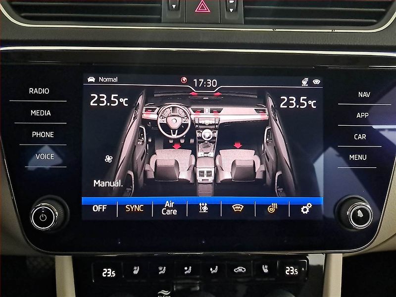 Škoda Superb (2019) 2.0 TDI, 4X4, Automat, Kůže - fotka 27 z 28