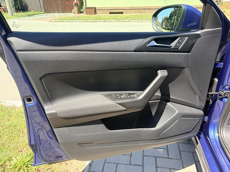 Volkswagen Taigo 1.0TSI LIFE VIRTUAL LED - fotka 9 z 45