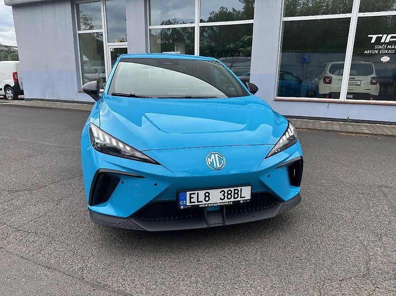 MG MG4 (2023) Electric Elegance (64 kWh) - fotka 2 z 37