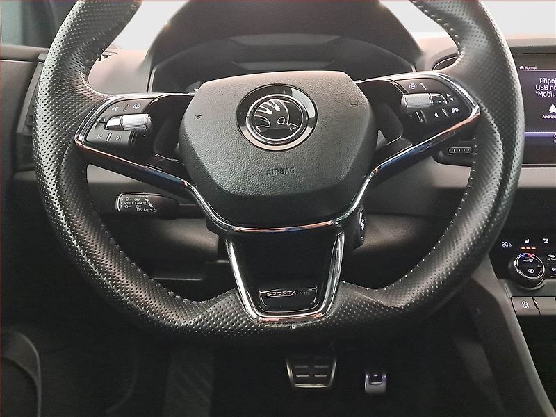 Škoda Karoq (2024) Sportline 1.5 TSI - fotka 18 z 18