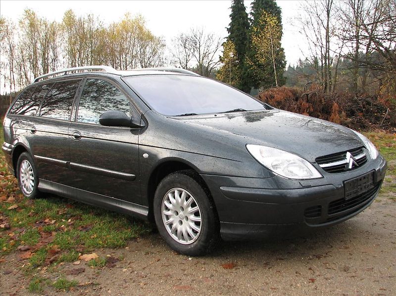 Citroën C5 2,0 16V HPI Xenony,Kůže  Exclu - fotka 6 z 54