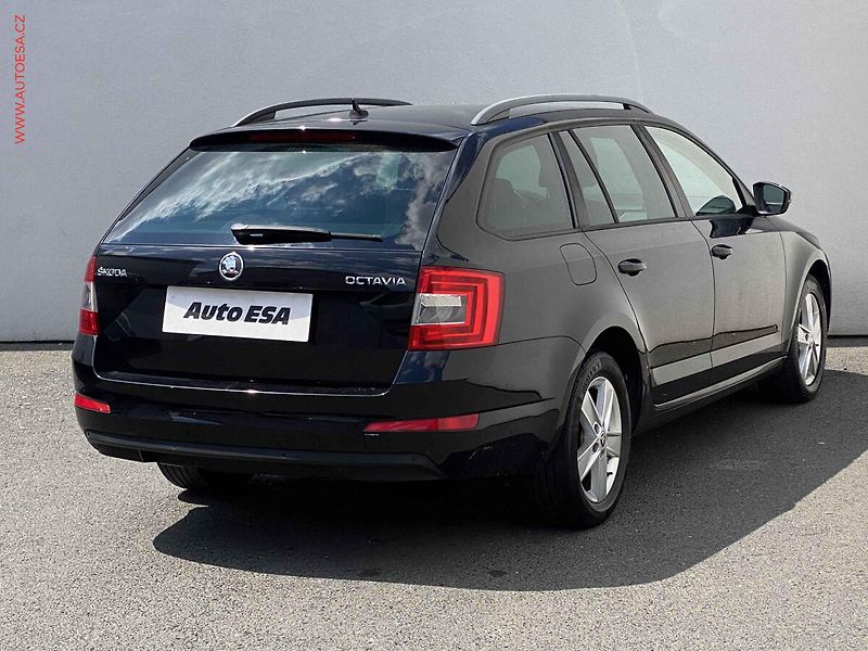 Škoda Octavia (2014) 1.6 TDi, Ambition, navi - fotka 4 z 18