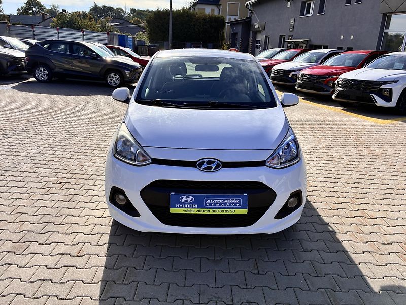 Hyundai i10 1.0i48kW KLIMATIZACE          - fotka 2 z 14