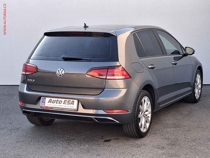 Volkswagen Golf (2018) 1.0TSI, ČR - fotka 4 z 16