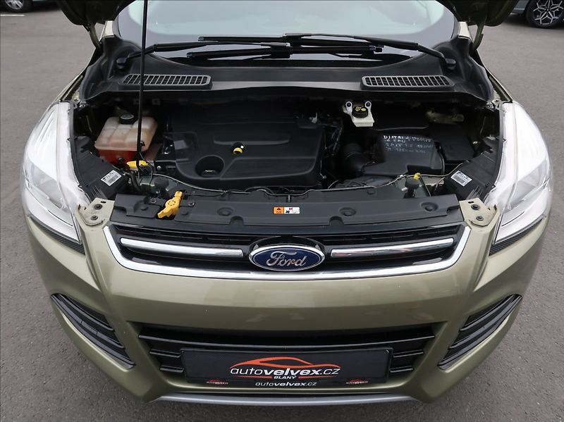 Ford Kuga 2,0 TDCi,120kW,Titanium,panora - fotka 22 z 27