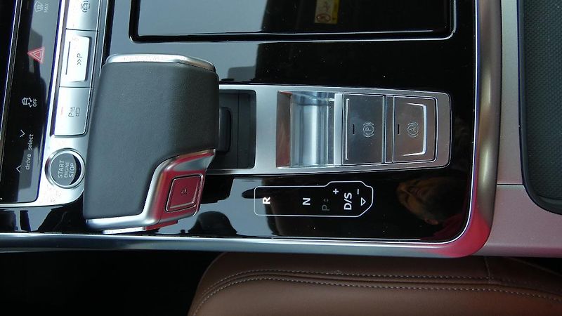 Audi Q7 45 TDI quattro tiptronic - fotka 19 z 27